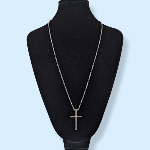 Edforce Stainless Steel Cross Pendant Necklace - Picture 2 of 6
